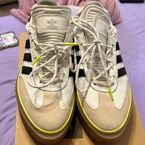 Ivy Park adidas Cream, Black & Neon Yellow Low-Top Sneakers